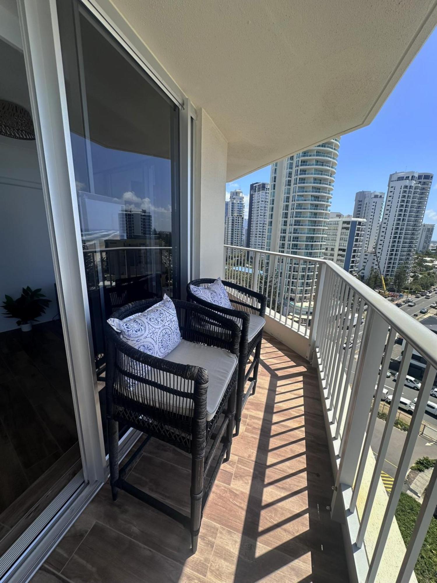 Absolutely Stunning! On The Beach !!! Gold Coast Luaran gambar